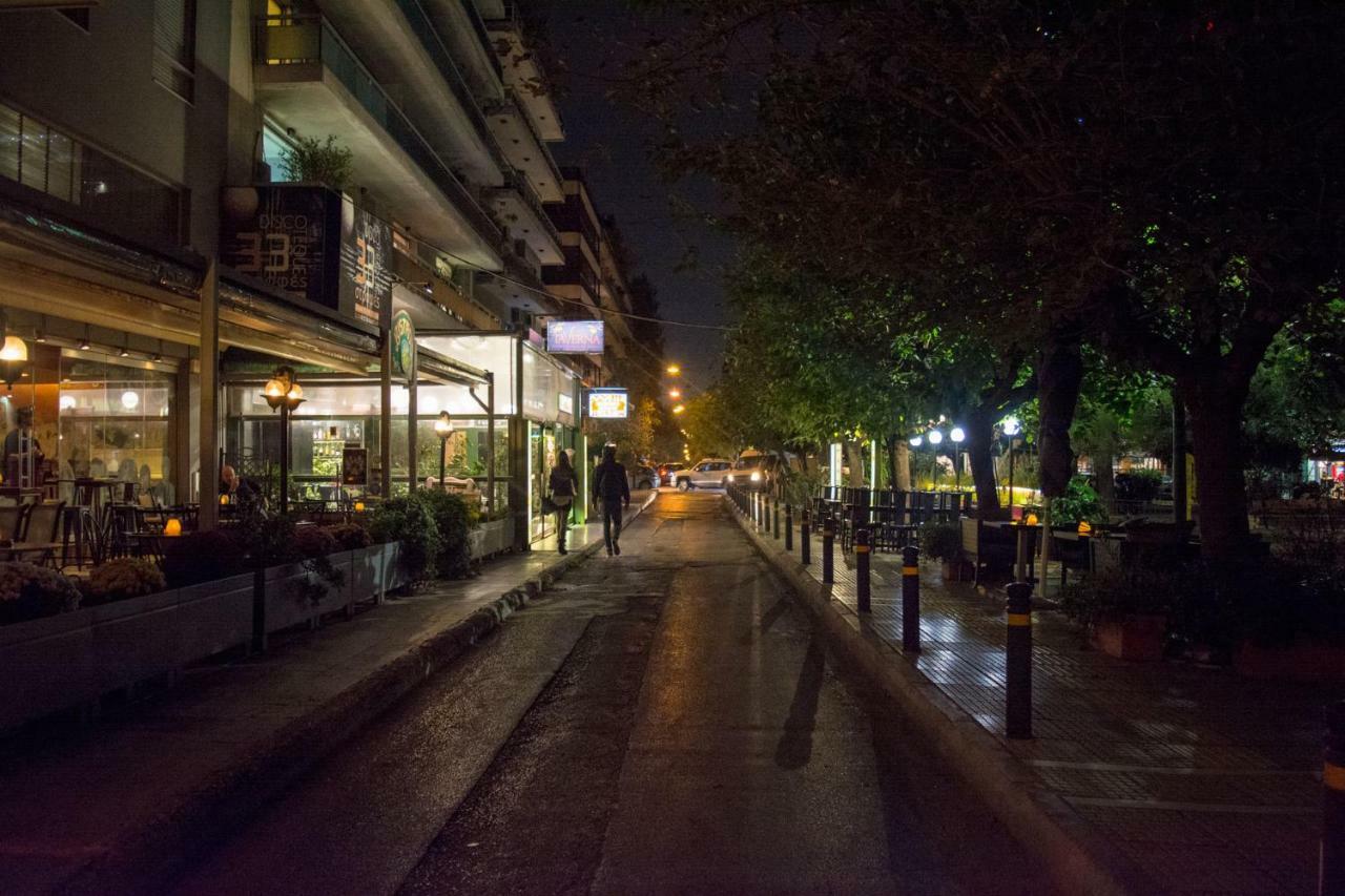 "Casa De Colores", Next To The Metro アテネ エクステリア 写真