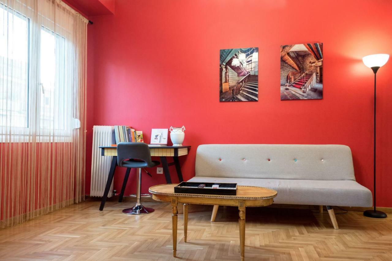 "Casa De Colores", Next To The Metro アテネ エクステリア 写真